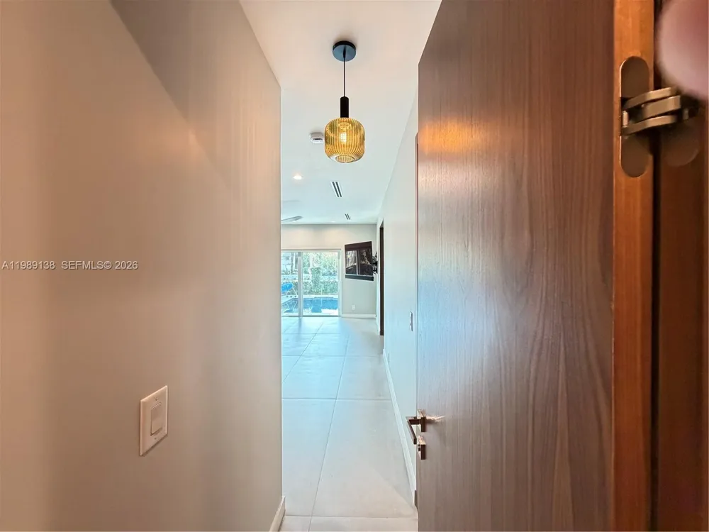 3200 NE 165th St North Miami Beach, FL 33160