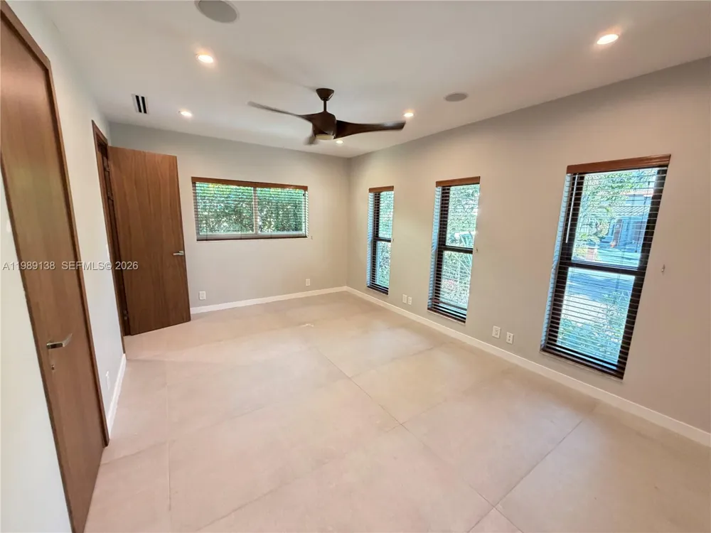 3200 NE 165th St North Miami Beach, FL 33160