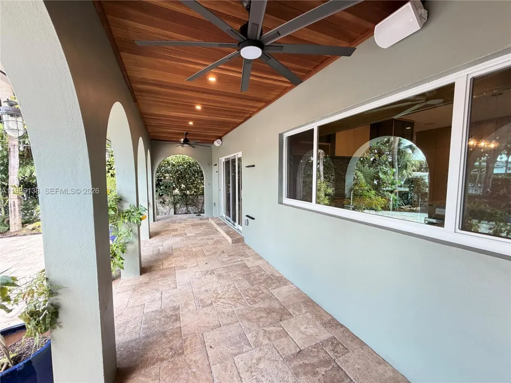3200 NE 165th St North Miami Beach, FL 33160