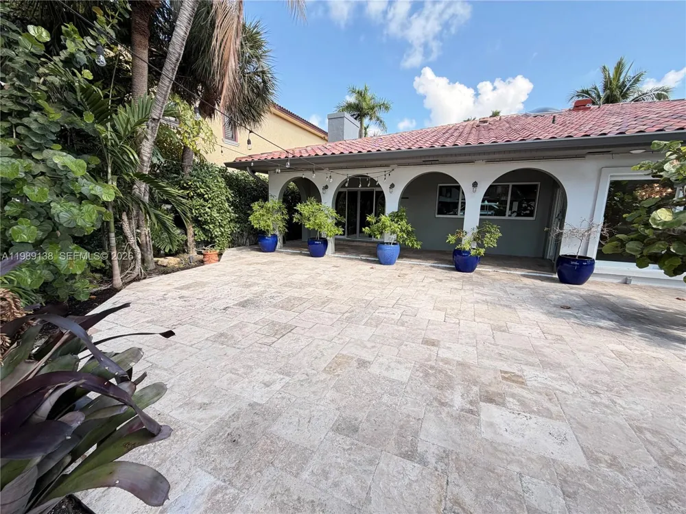 3200 NE 165th St North Miami Beach, FL 33160