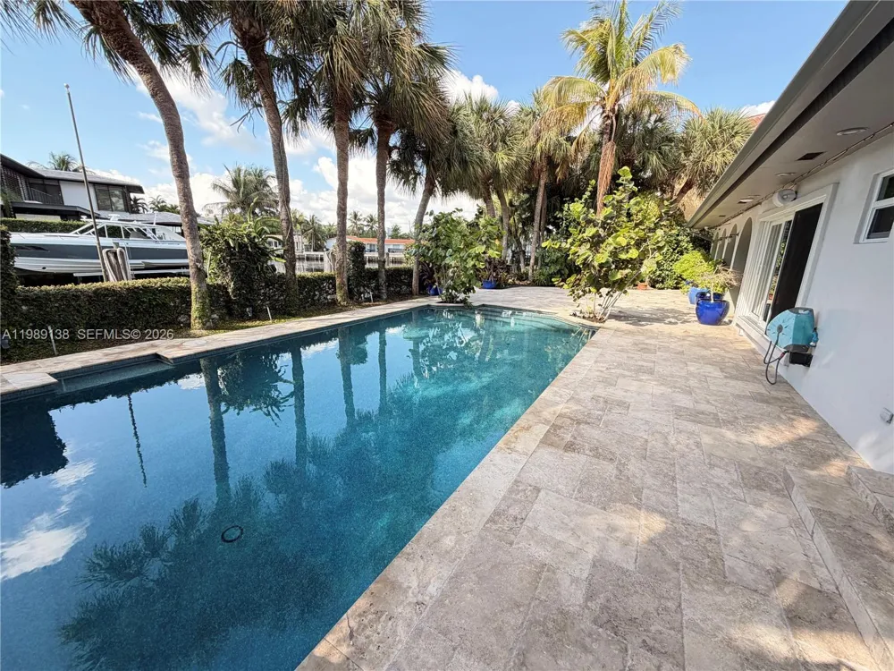 3200 NE 165th St North Miami Beach, FL 33160