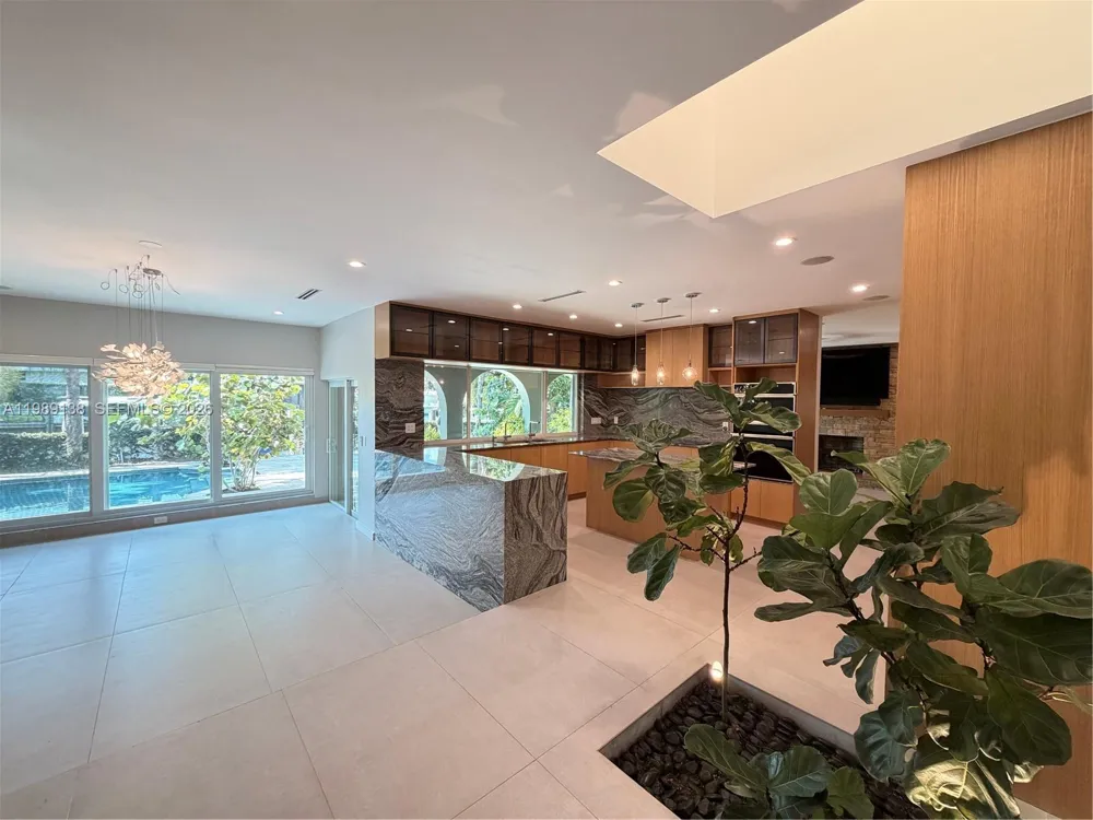 3200 NE 165th St North Miami Beach, FL 33160