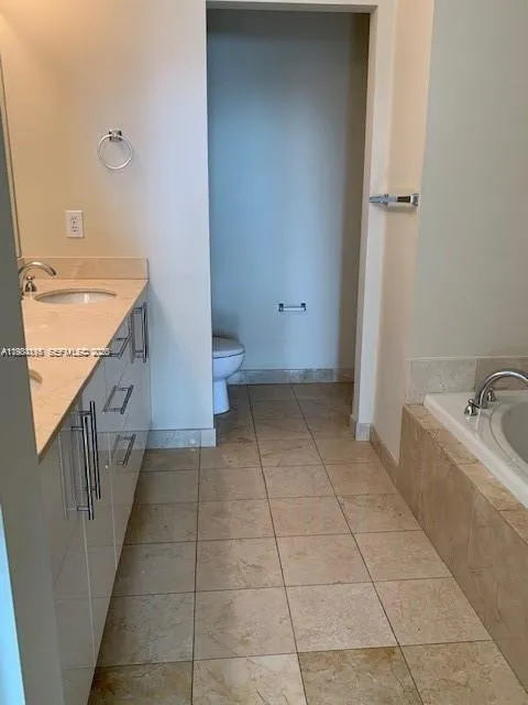 3330 NE 190th St #1018 Aventura, FL 33180