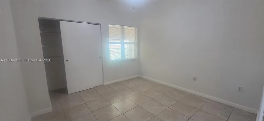 3330 NE 190th St #1018 Aventura, FL 33180