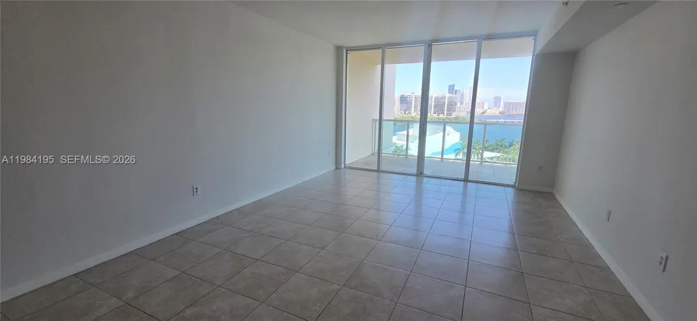3330 NE 190th St #1018 Aventura, FL 33180