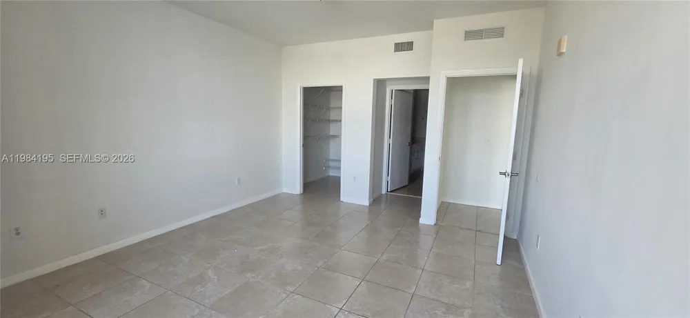 3330 NE 190th St #1018 Aventura, FL 33180
