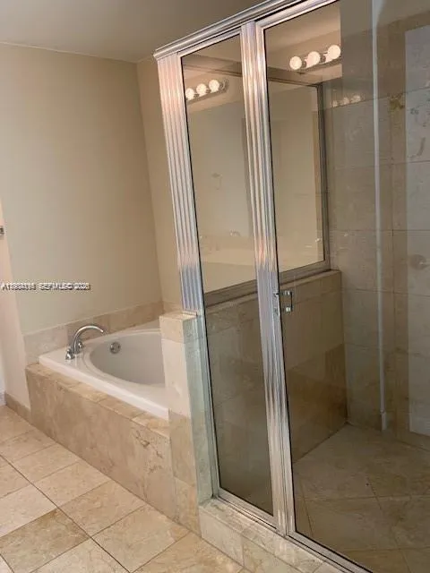 3330 NE 190th St #1018 Aventura, FL 33180