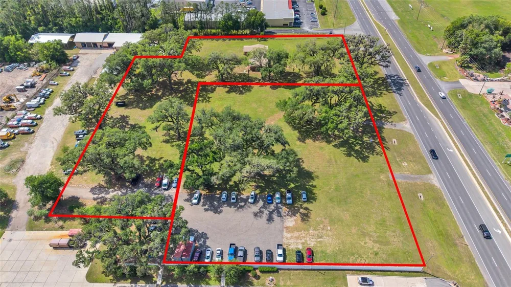 9935 US HIGHWAY 301 Wildwood, FL 34785