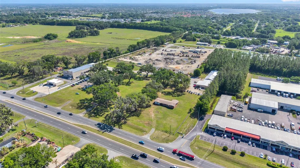 9935 US HIGHWAY 301 Wildwood, FL 34785