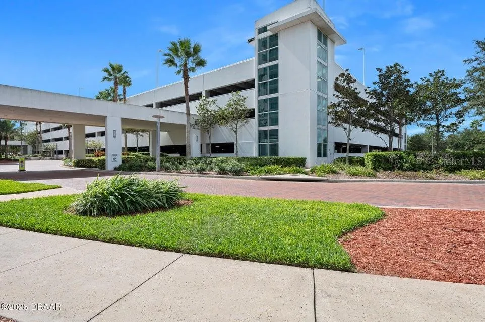 231 RIVERSIDE DRIVE #604-1 Holly Hill, FL 32117
