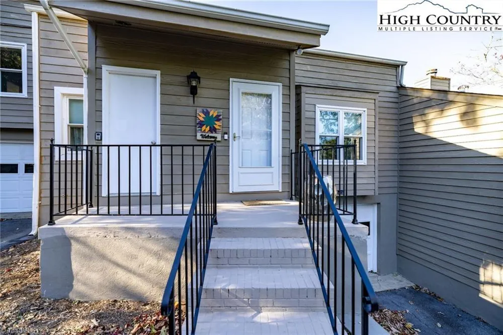 30 Village Road Roaring Gap, NC 28668
