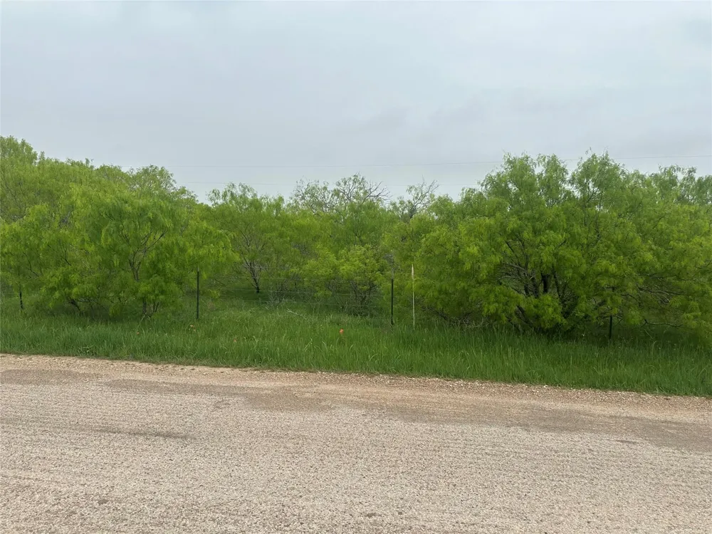1507 County Road 428 Dime Box, TX 77853