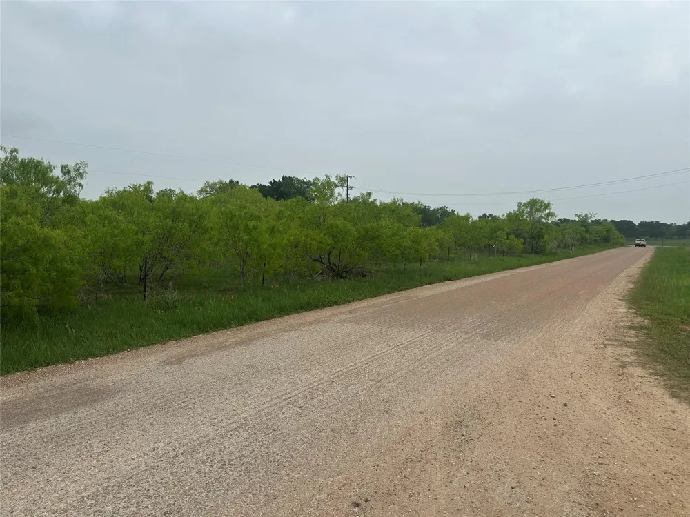 1507 County Road 428 Dime Box, TX 77853