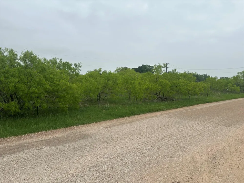 1507 County Road 428 Dime Box, TX 77853