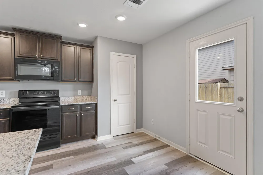 163 Niven Path #12K Jarrell, TX 76537