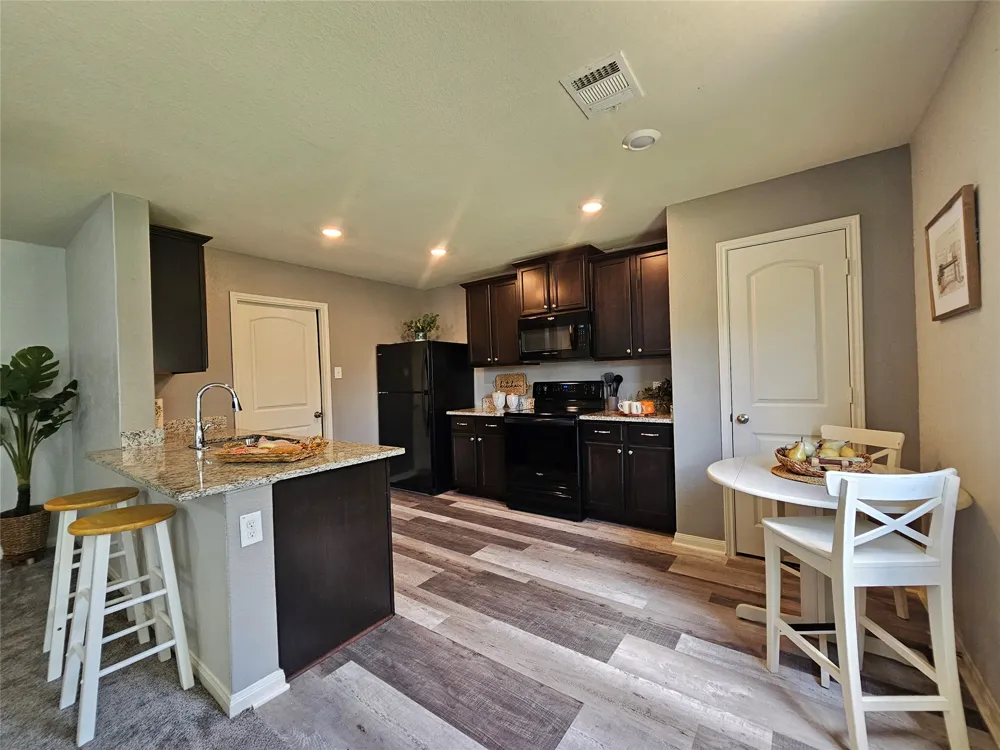 163 Niven Path #12K Jarrell, TX 76537