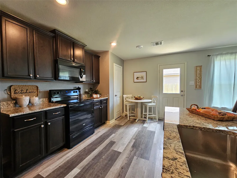 163 Niven Path #12K Jarrell, TX 76537