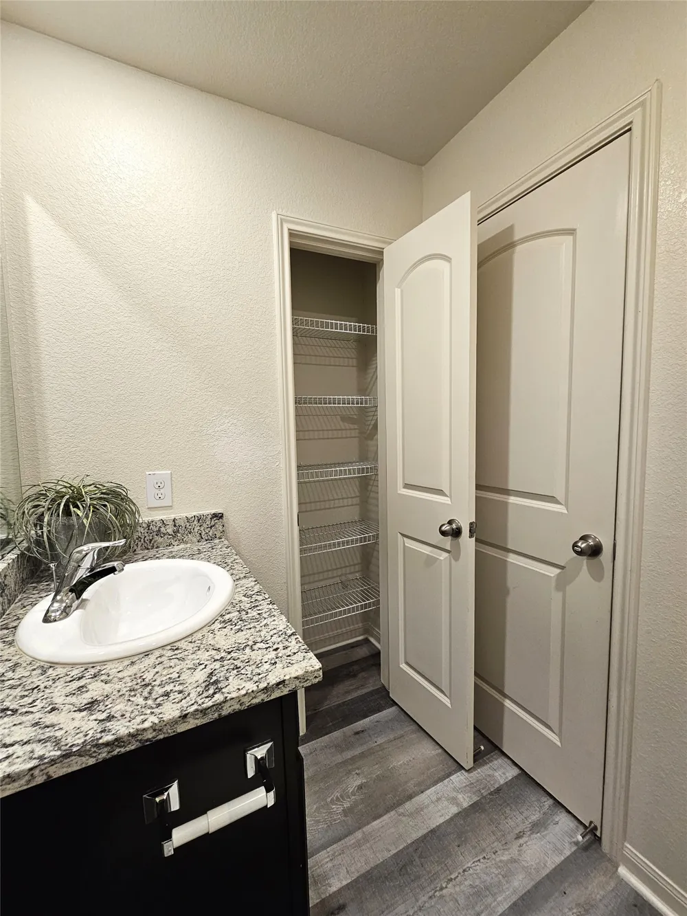163 Niven Path #12K Jarrell, TX 76537