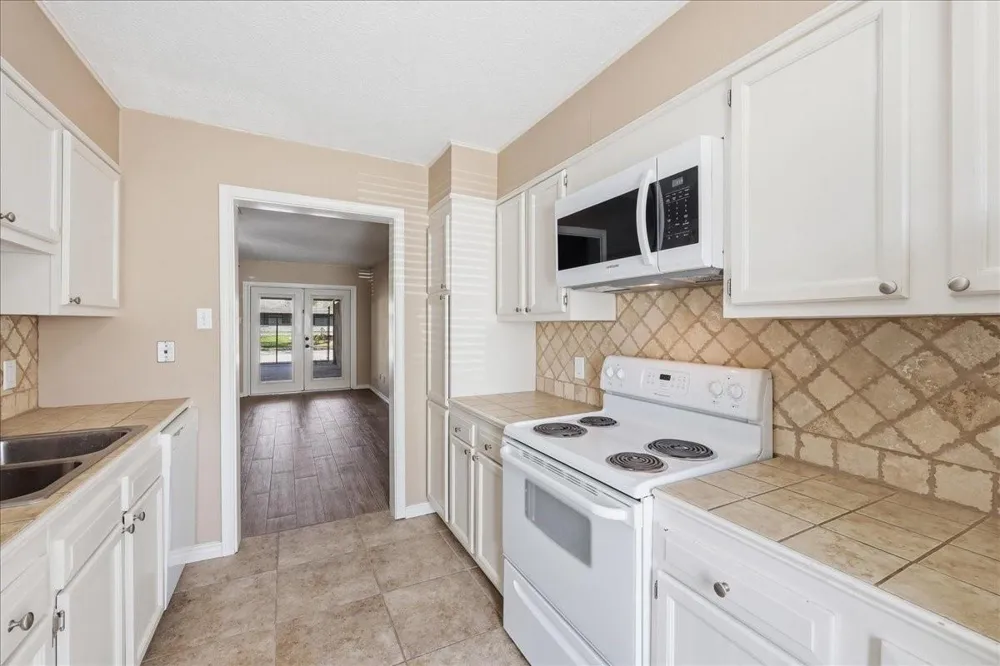 481 Moore Vidor, TX 77662