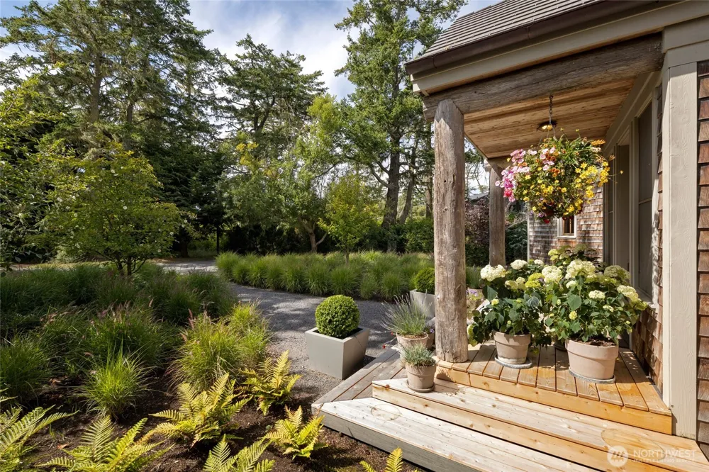 16 Bayshore Road Friday Harbor, WA 98250