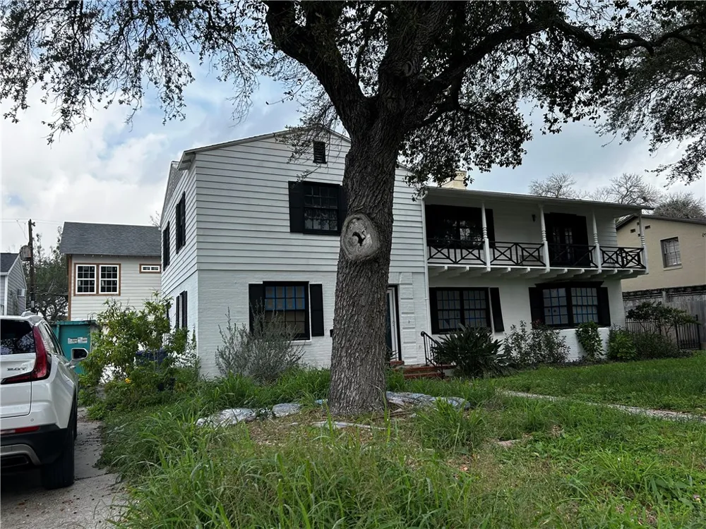 210 Louisiana Avenue Corpus Christi, TX 78404