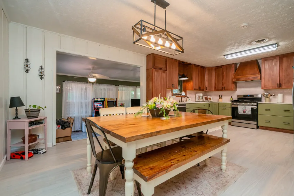 141 Cedar Street Rusk, TX 75785
