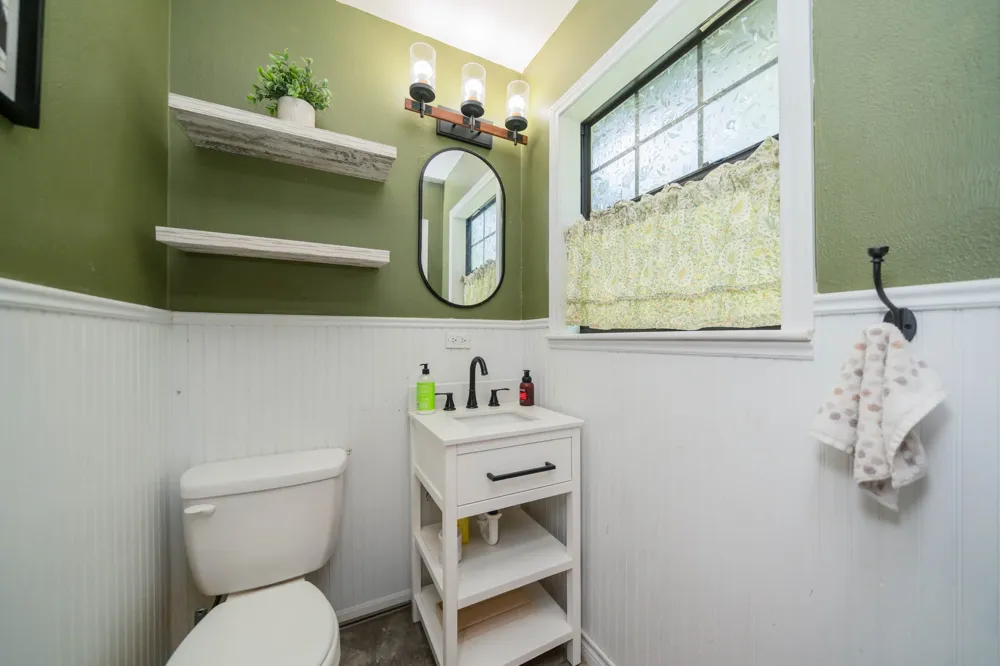 141 Cedar Street Rusk, TX 75785