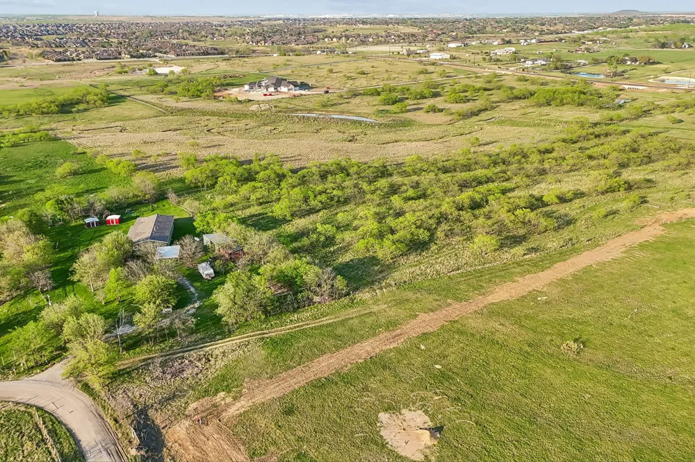 7660 Evelyn Lane Northlake, TX 76226