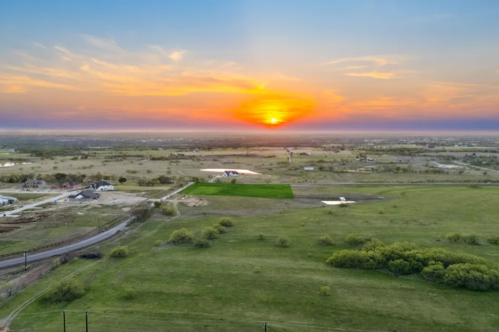 7300 Evelyn Lane Northlake, TX 76226