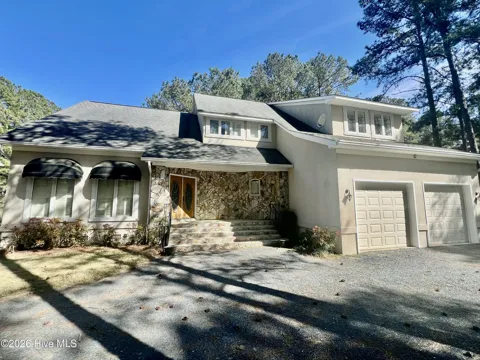 609 Cottonwood Court