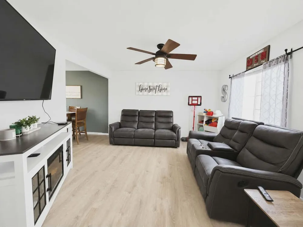 8257 Lockerbie Drive Parma, MI 49269