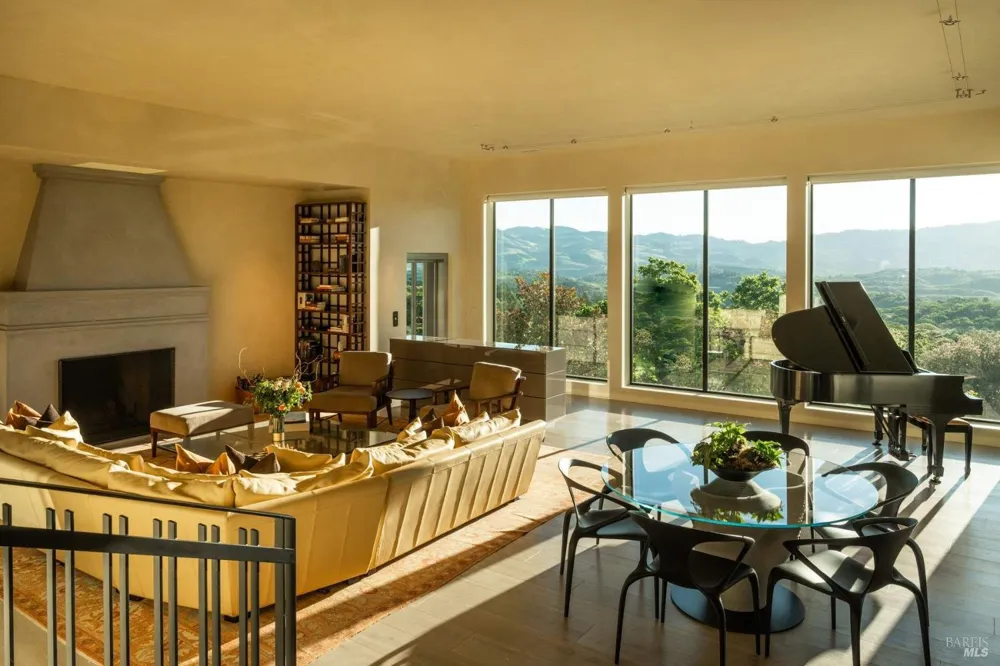 2900 Wild Turkey Run Santa Rosa, CA 95404