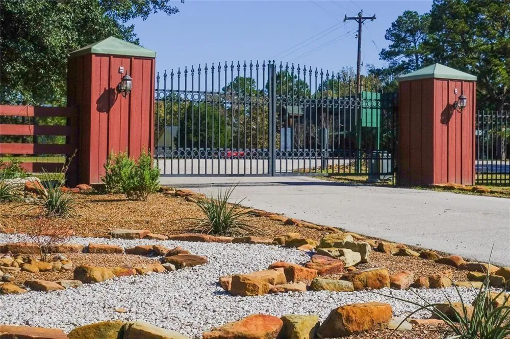 43 Lakecrest Lane Huntsville, TX 77340