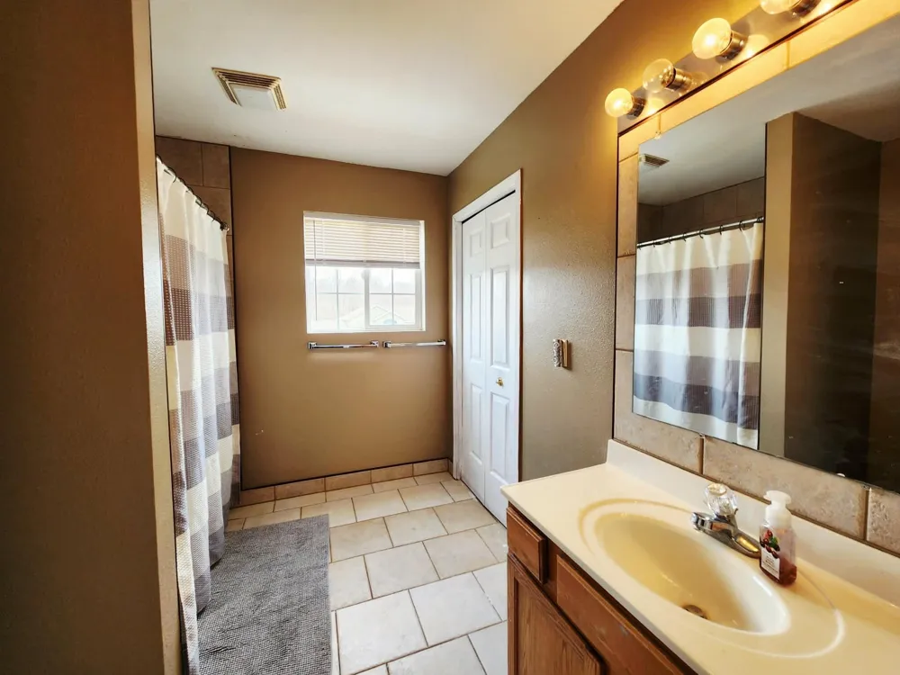 8257 Lockerbie Drive Spring Arbor Township, MI 49269
