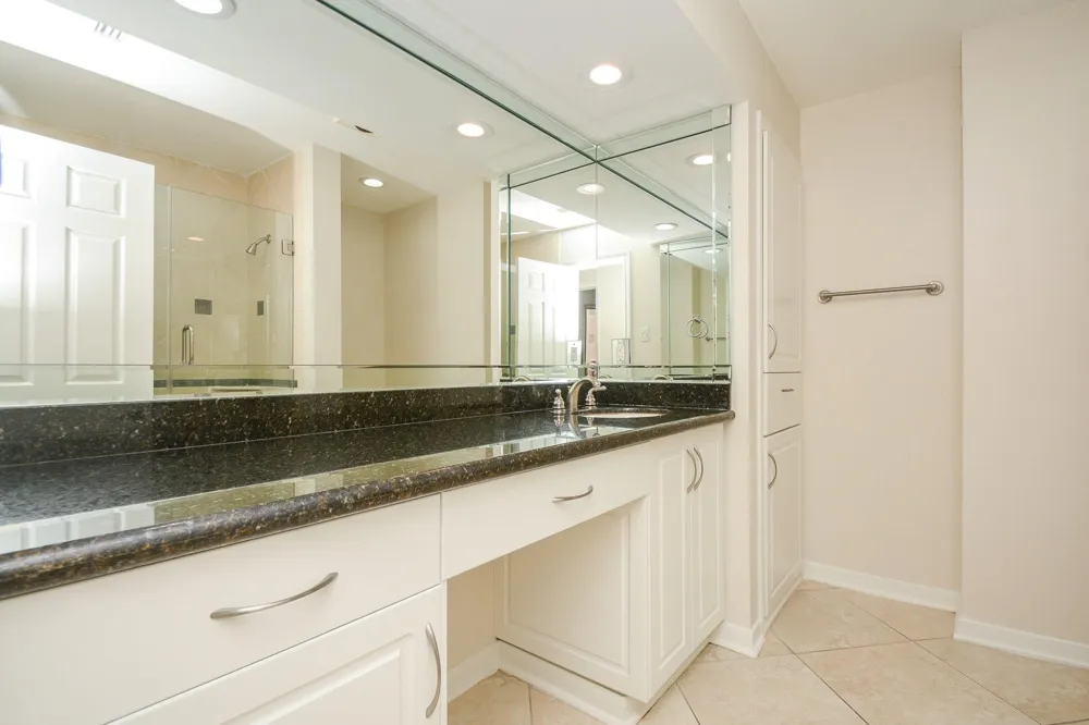 3350 Mccue Road #1302 Houston, TX 77056