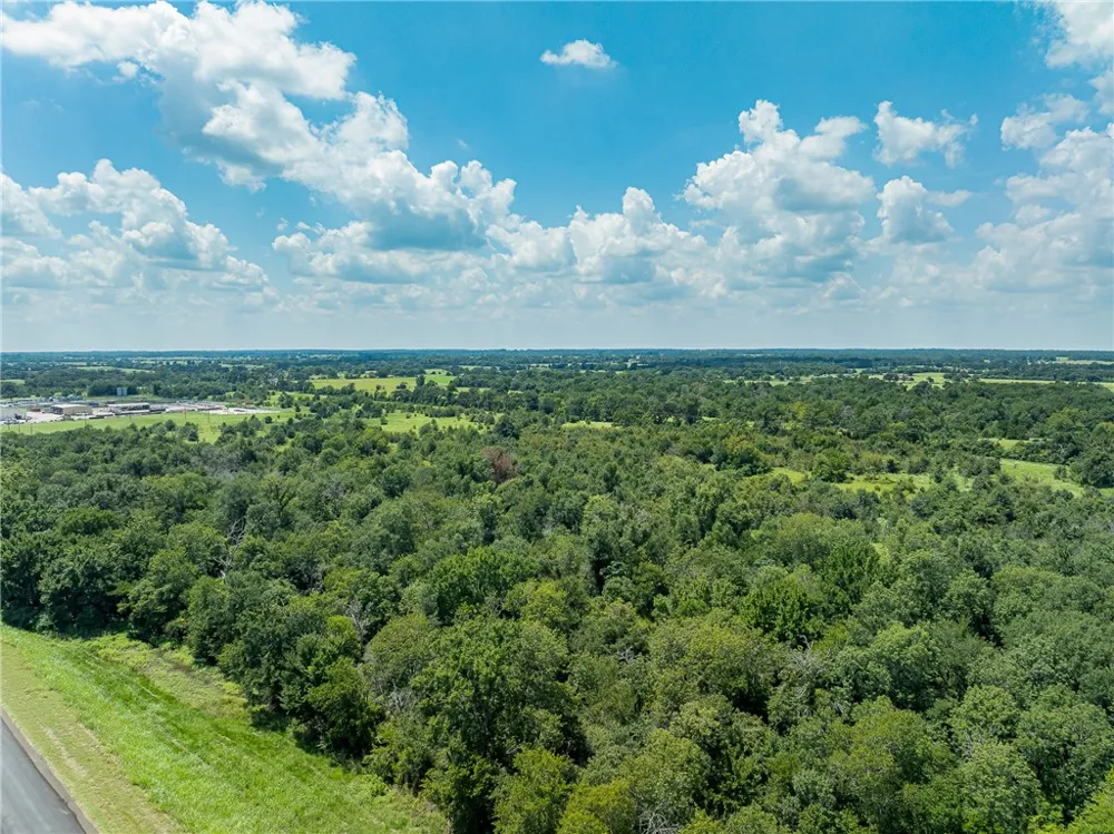 E US Hwy 79 Franklin, TX 77856