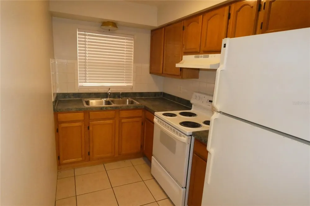 800 TYRONE BOULEVARD #B-1 St Petersburg, FL 33710
