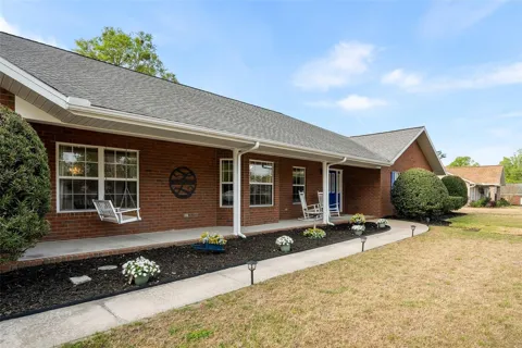 244 SW LOBLOLLY PLACE