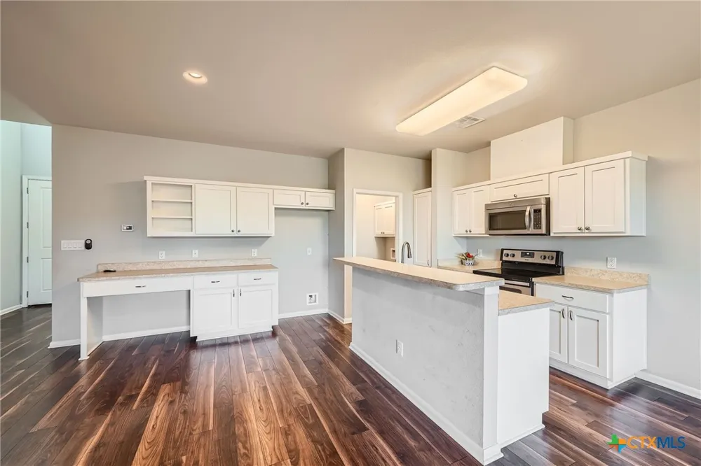 507 Venture Boulevard Point Venture, TX 78645