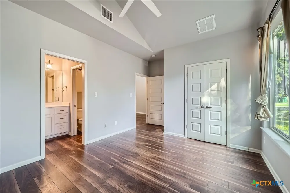 507 Venture Boulevard Point Venture, TX 78645