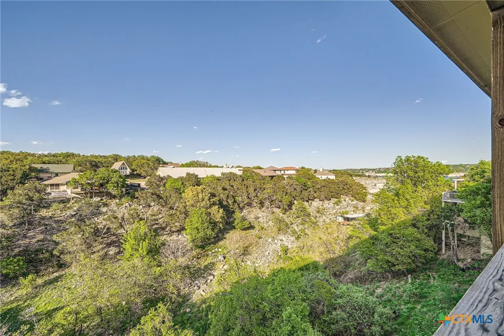 507 Venture Boulevard Point Venture, TX 78645
