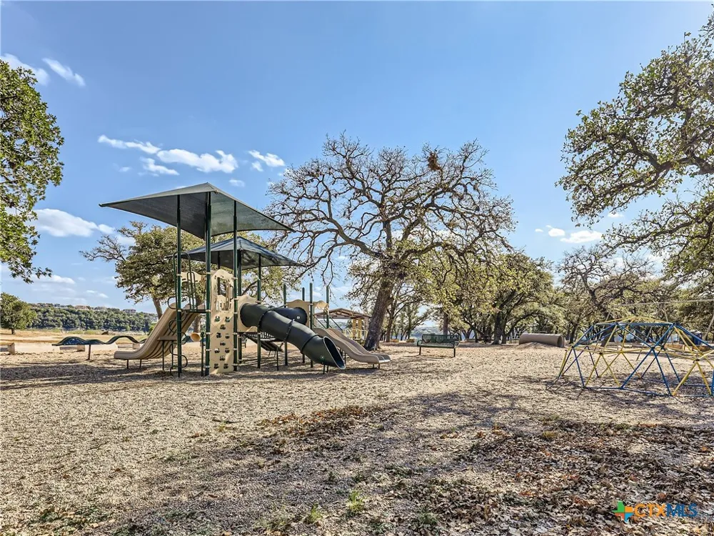 507 Venture Boulevard Point Venture, TX 78645