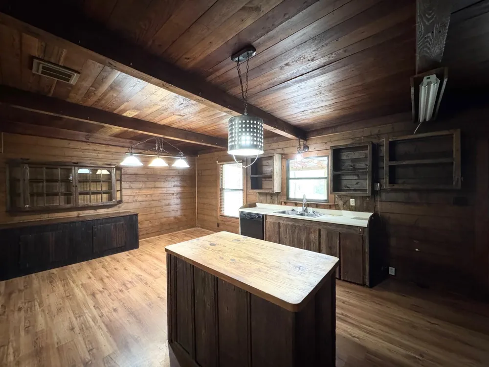 1393 County Road 4020 Crockett, TX 75835