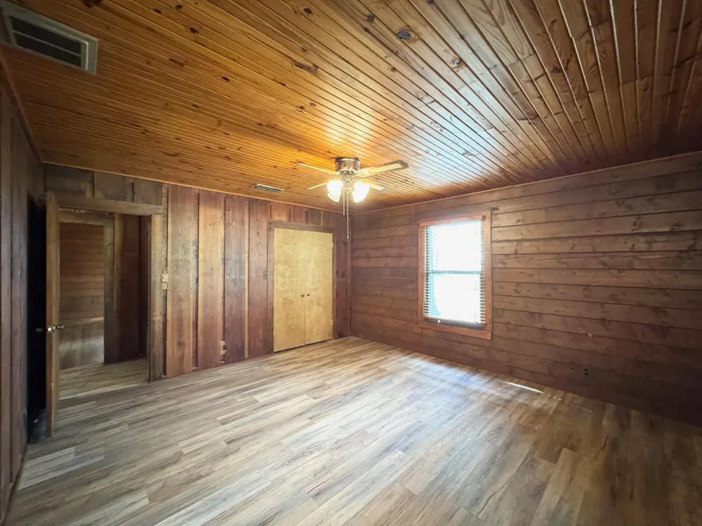 1393 County Road 4020 Crockett, TX 75835