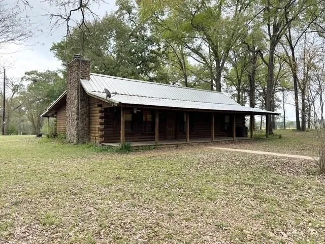 1393 County Road 4020 Crockett, TX 75835