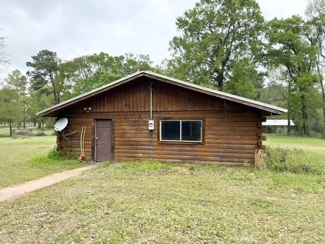 1393 County Road 4020 Crockett, TX 75835