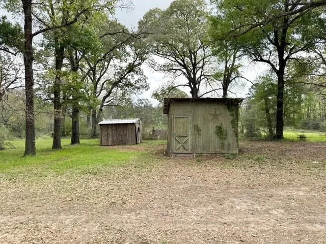 1393 County Road 4020 Crockett, TX 75835