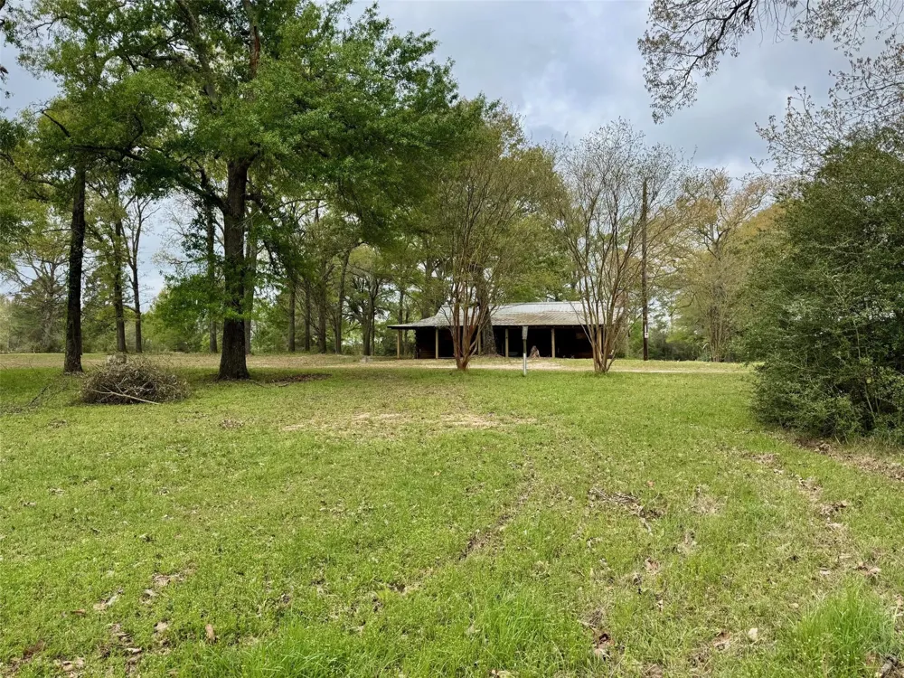 1393 County Road 4020 Crockett, TX 75835
