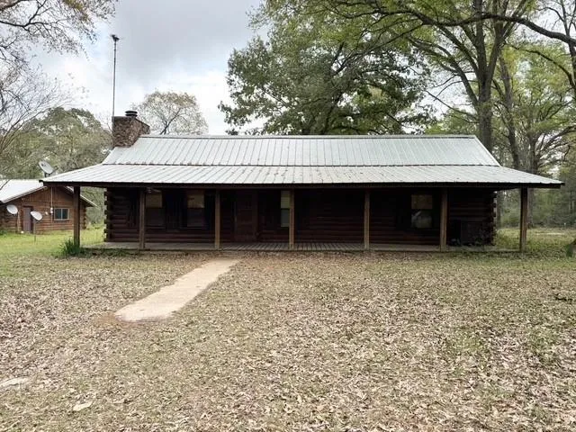1393 County Road 4020 Crockett, TX 75835