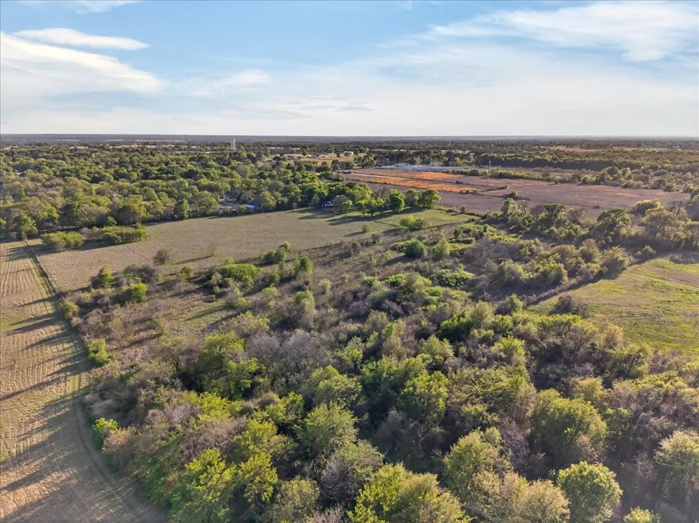 696 E Will White Road Tool, TX 75143